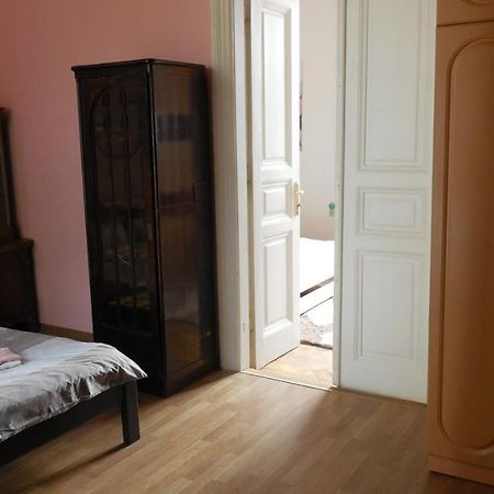 2 Room Apartment Near Opera House Lviv Dış mekan fotoğraf